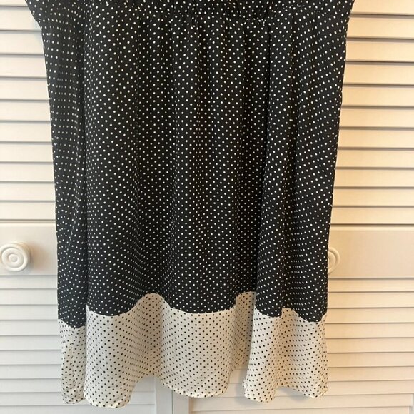 Maurices Polka Dot Dress Size 0X - Picture 4 of 9